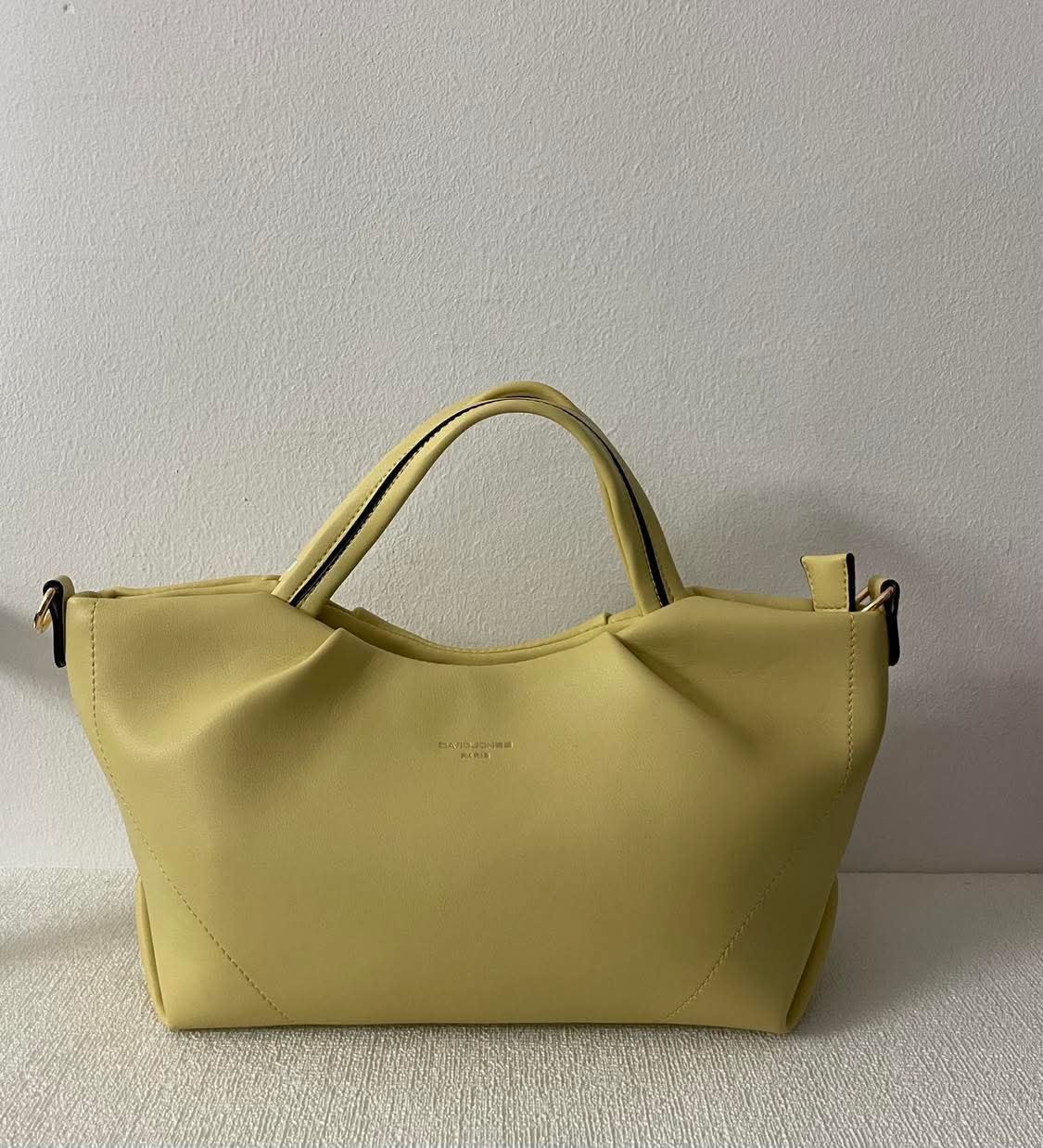 https://accessoiresmodes.com//storage/photos/360/DAVID JONES/received_1375143504451103.jpeg